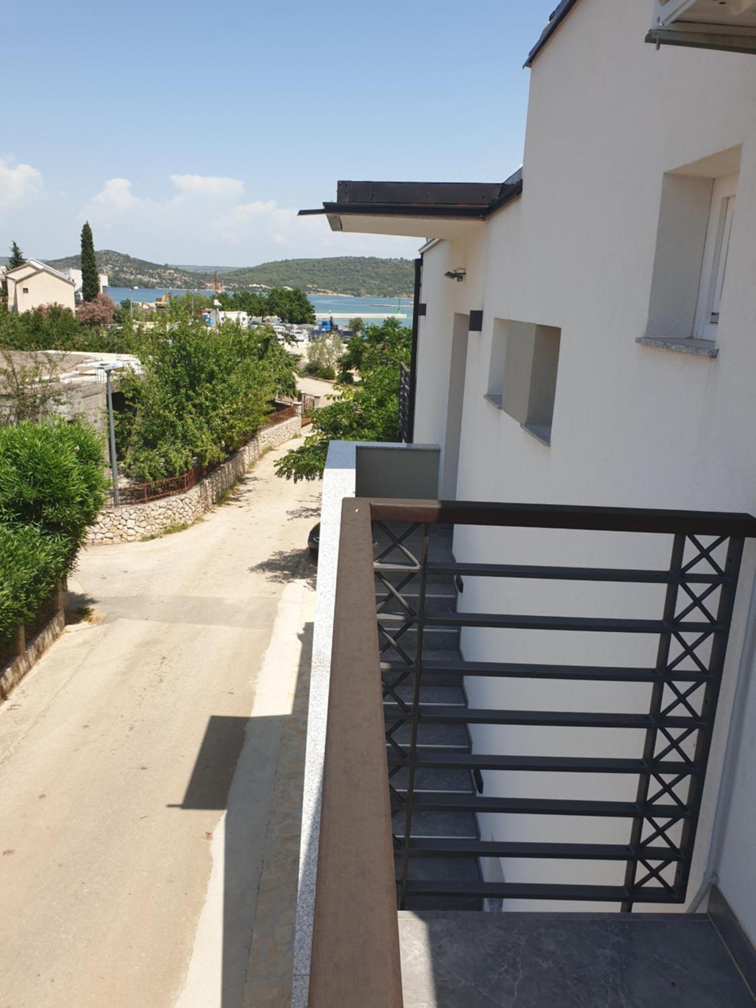 Apartmani Kameno Sidro 比利切 外观 照片